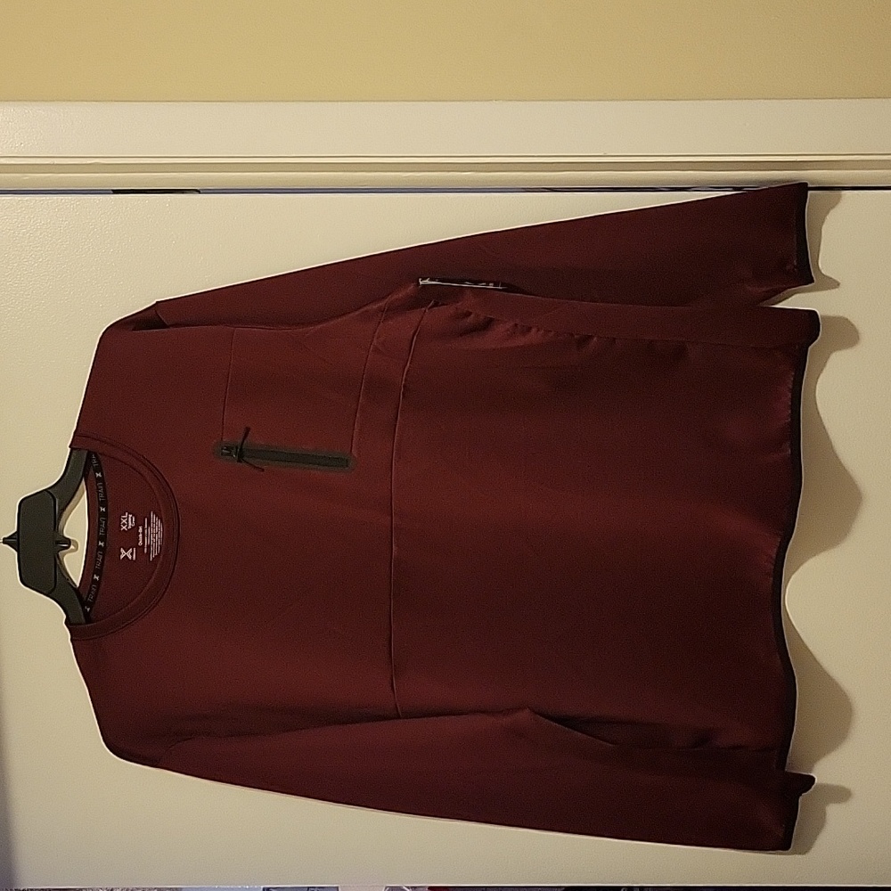 NWT: Xersion Men's Quick- Dri Long Sleeve Pullover Shirt